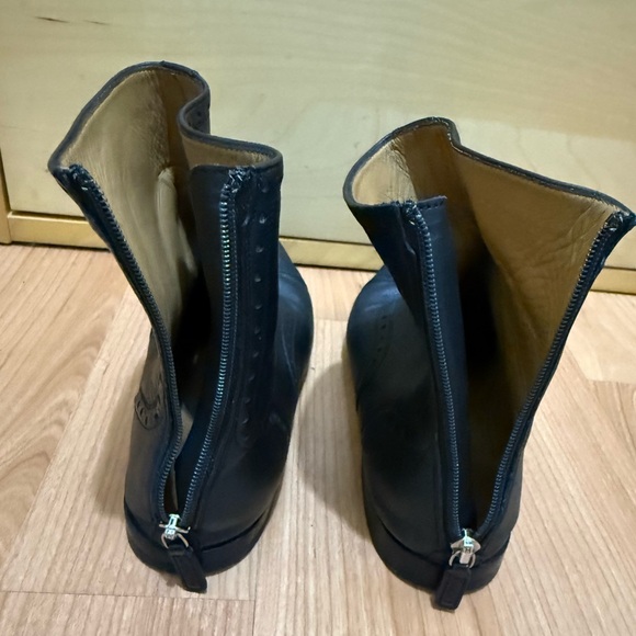 Gucci Black Leather Ankle zip up Boots 36.6 or 6.5 women's - Picture 2 of 7